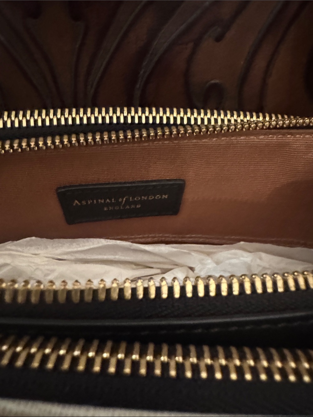 Black Leather Zip-Top Women’s Bag